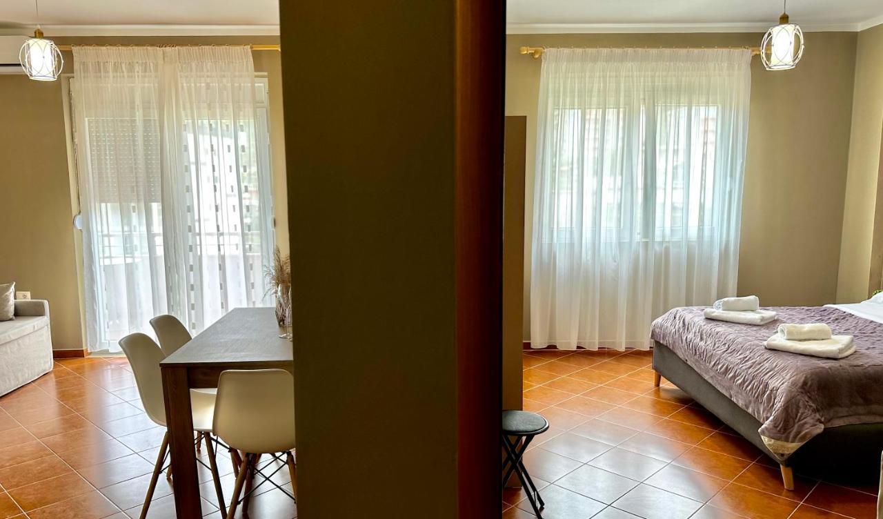 Family Suite Residence Vlorë Exterior foto